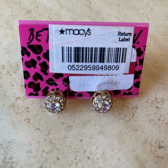 Betsey Johnson Crystal Studs - Picture 5 of 6